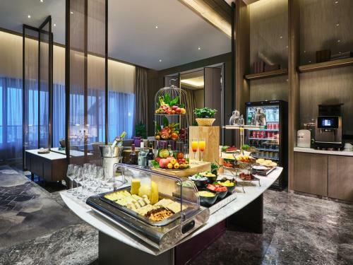 Crowne Plaza Wuxi Lake View, An Ihg Hotel