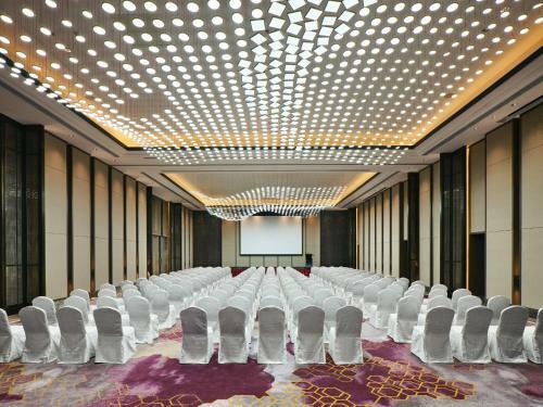 Crowne Plaza Wuxi Lake View, An Ihg Hotel