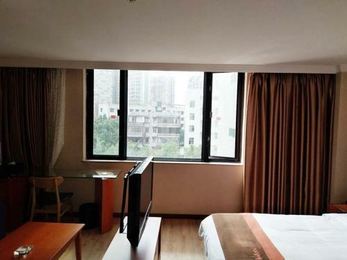 Jun Hotels Zhuhai Xiangzhou District Lovers Middle Road