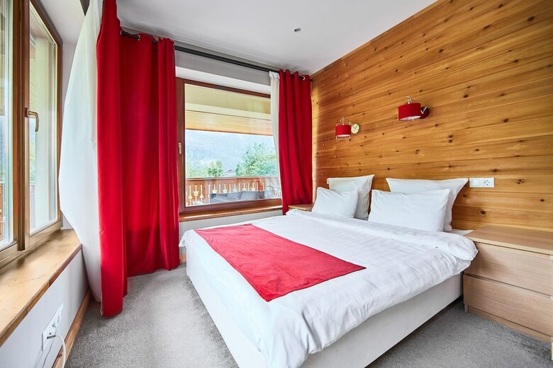 Hostal Park Chalet Residence