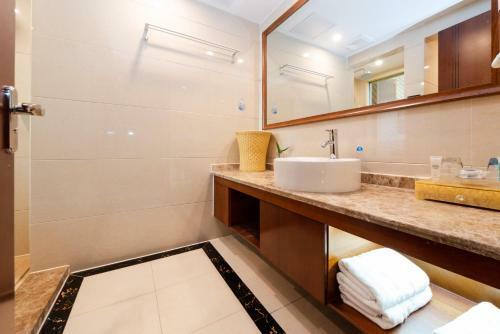 Urba Hotel (Yichun Wanda High-speed Railway Station)