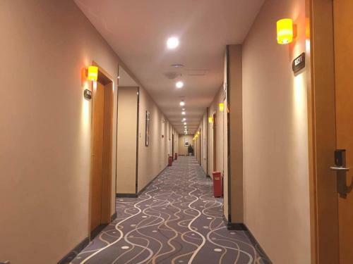 Hotel 7days Premium Yibin Riverside Branch