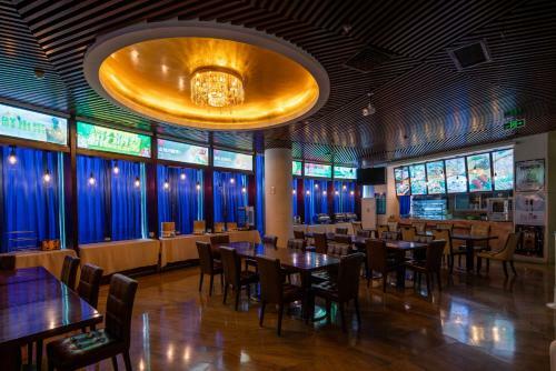 King Royal Hotel Yunfu