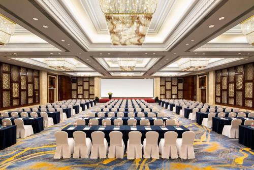 Hotel Wyndham Zhuji West