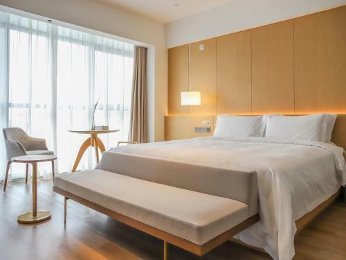Zhengzhou Crossing Hotel