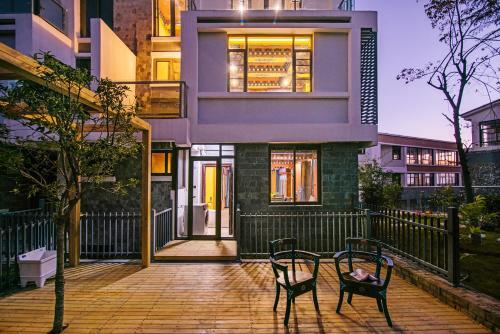 Shambhala Times Seaview Villa