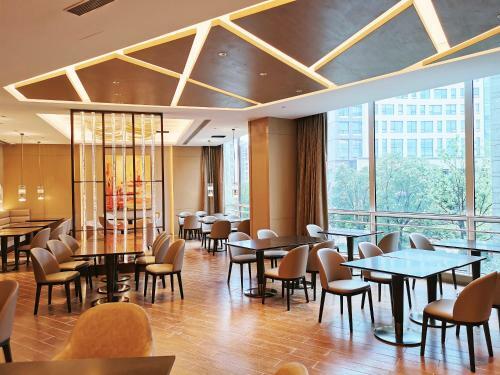 Parkview International Hotel