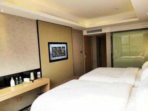 Lavande Hotel Shenzhen Baoan Haiya Binfencheng