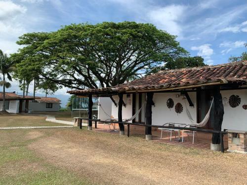 Hotel Rancho Eden