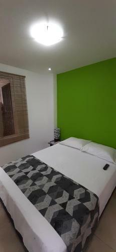 Farallones Apartahotel - Betania