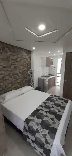 Farallones Apartahotel - Betania