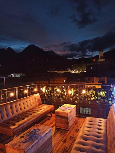 Farallones Apartahotel - Betania