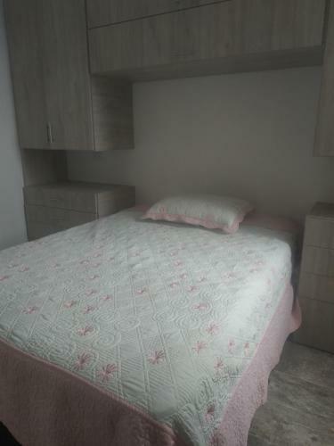 Apartamento Amoblado En Excelente Ubicacion