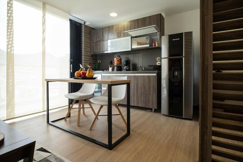 72 Hub Apartments - Pool - Gym - Sauna - Pet Friendly