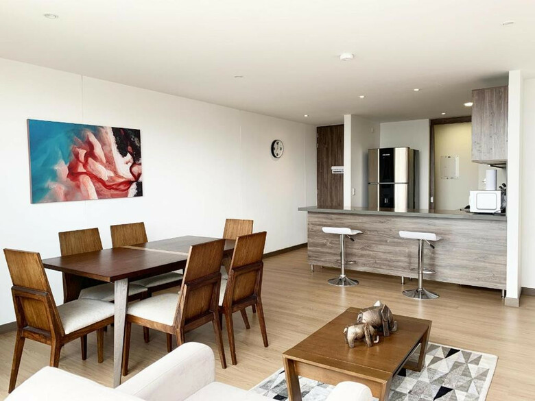72 Hub Apartments - Pool - Gym - Sauna - Pet Friendly