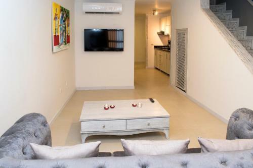 Beautiful 3 Bedroom Old City House