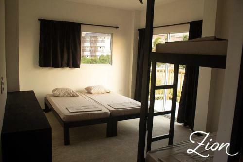Albergue Zion Beach House