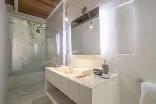 9 Bedroom Apartment With Jacuzzi In Old City