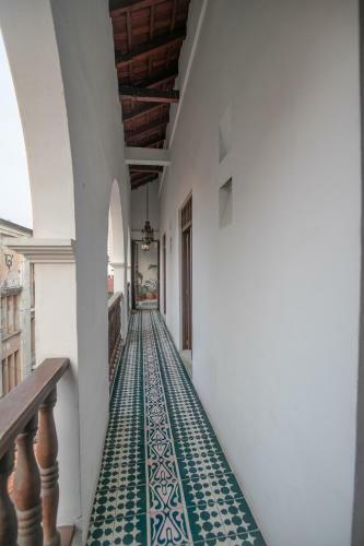 9 Bedroom Apartment With Jacuzzi In Old City