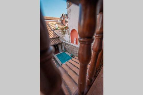 Villa Fascinating Casa Trinitarias In Walled City / Pool