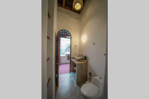 Villa Fascinating Casa Trinitarias In Walled City / Pool