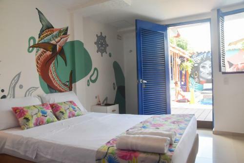 Casa Del Puerto Hostel & Suites