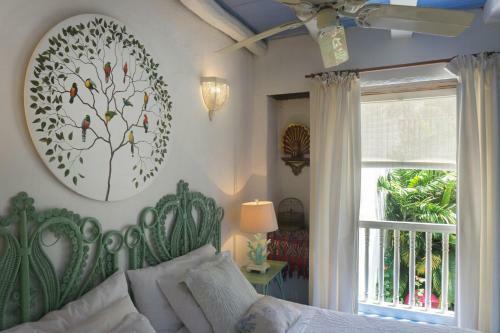 Charming 4br House W/pool In Downtown Near Beaches & Churches