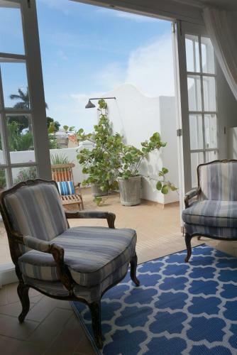 Charming 4br House W/pool In Downtown Near Beaches & Churches