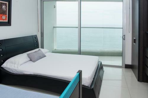 Hermoso Apartamento En Bocagrande Con Vista Al Mar