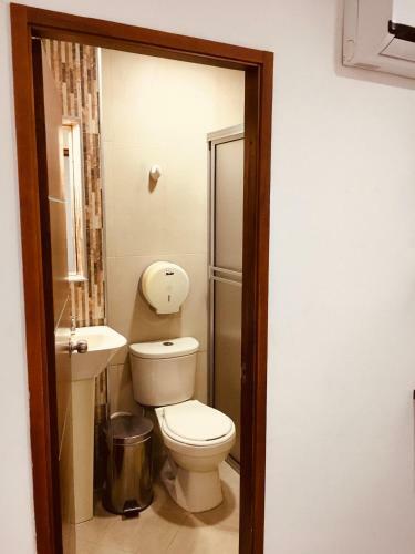 Hotel Canoa Inn