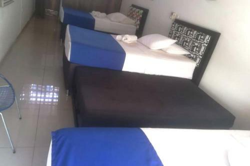 Cuarto Con Ba�o Privado Y Piscina
