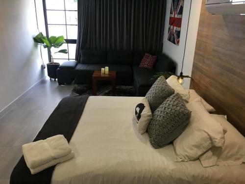 Hotel Tlc Inn My Home
