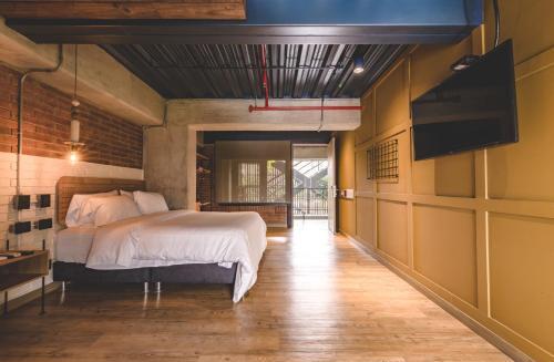 The Somos Hotel