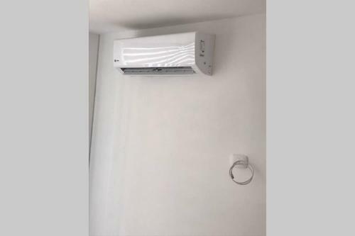 Apartamento C�modo Con Todo Lo Que Necesitas Con Aire Acondicionado !!