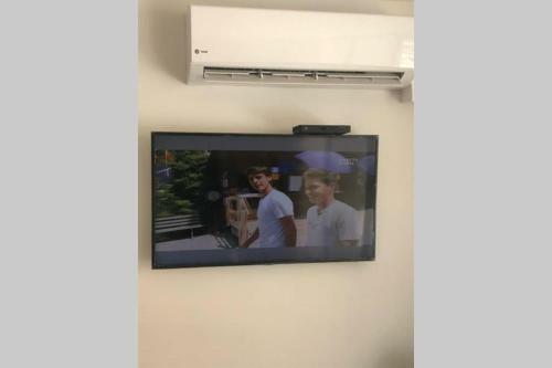 Apartamento C�modo Con Todo Lo Que Necesitas Con Aire Acondicionado !!