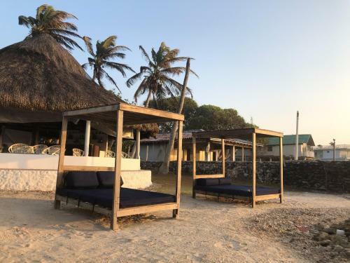 Hotel Sunsets Del Rosario