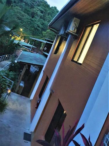 Hotel Corcovado & Drake Inn