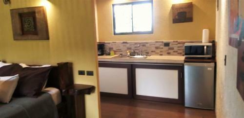 Hotel Tropical Suites