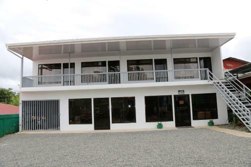 Hotel Cattleya Family