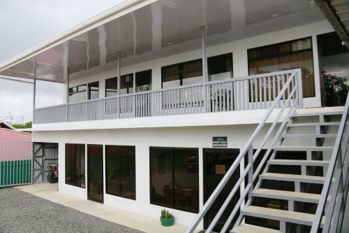 Hotel Cattleya Family