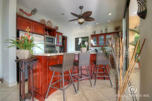 Villa Costa Sol, Luxury Ocean View Villa W/breakfast And Shuttle