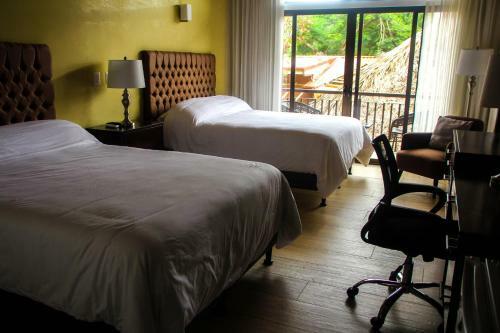 Bed & Breakfast Poza Blanca Lodge