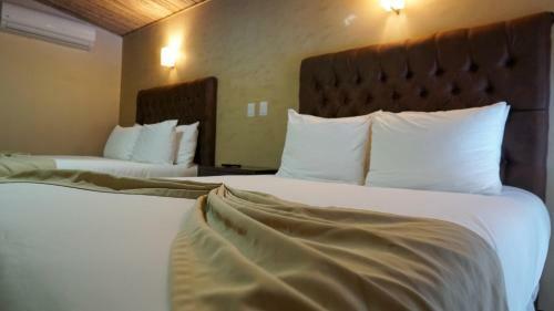 Bed & Breakfast Poza Blanca Lodge
