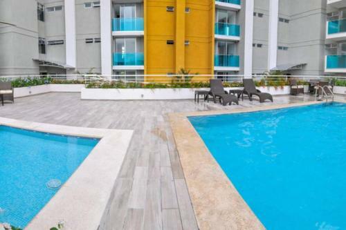 Apartamento Modern Apt Centrally Located W/ Mt. & City Views