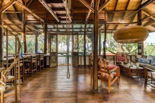 El Ballenato de Bahia Whole House