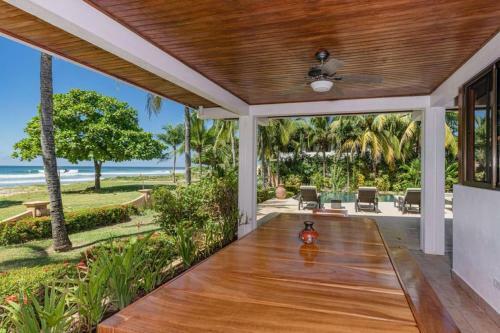 Villa Carmela By The Sea