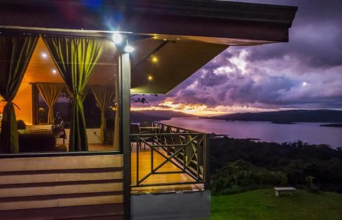 Hotel Retiro Del Lago Arenal Lodge