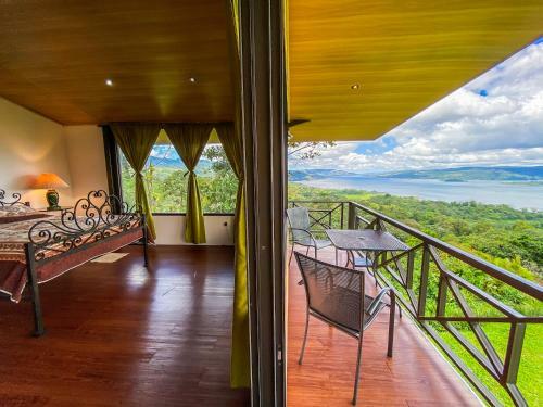 Hotel Retiro Del Lago Arenal Lodge