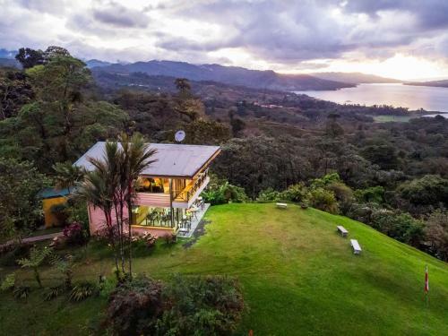 Hotel Retiro Del Lago Arenal Lodge