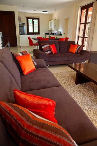 Villa In Kouklia Sleeps 6 Includes Swimming Pool Air Con And Wifi
